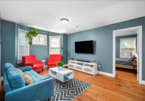 Colorful, Comfy & Modern - Close to NYC - Parking!
